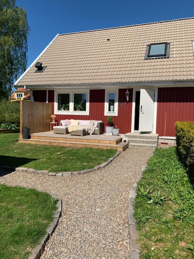 Vintrosa Hus I Lugnt Omrade, 15 Min Fran Oerebro 빌라 외부 사진